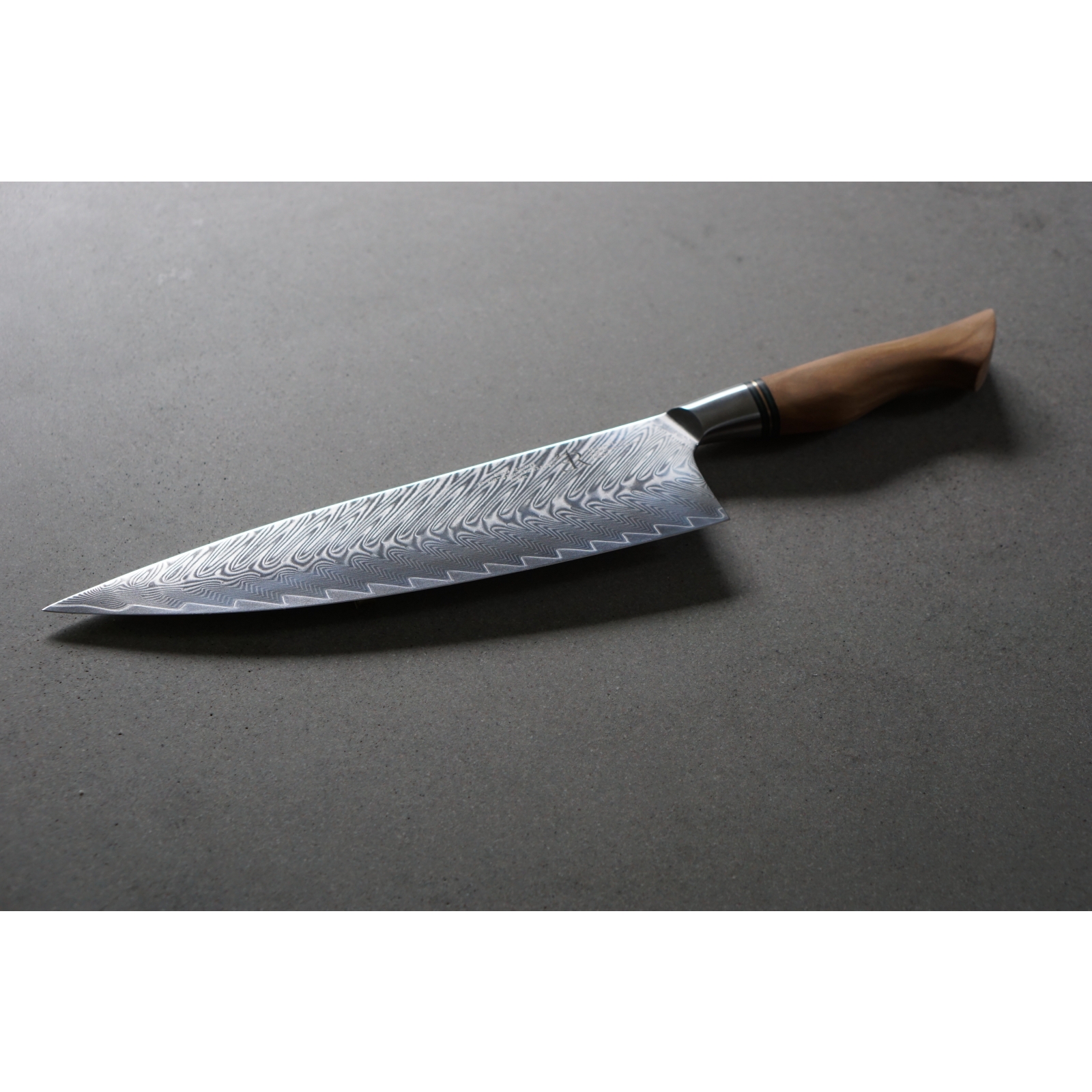 10 inch chef knife skugga.JPG