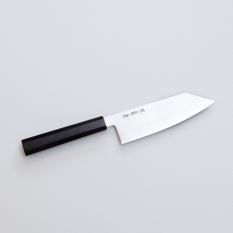 Sakai_Kikumori_OHS_kir_santoku_0.jpg