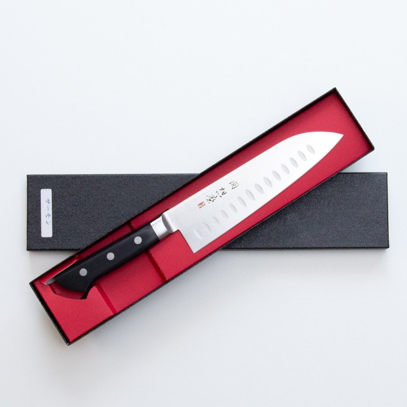Souma_black_granton_santoku180_3.jpg
